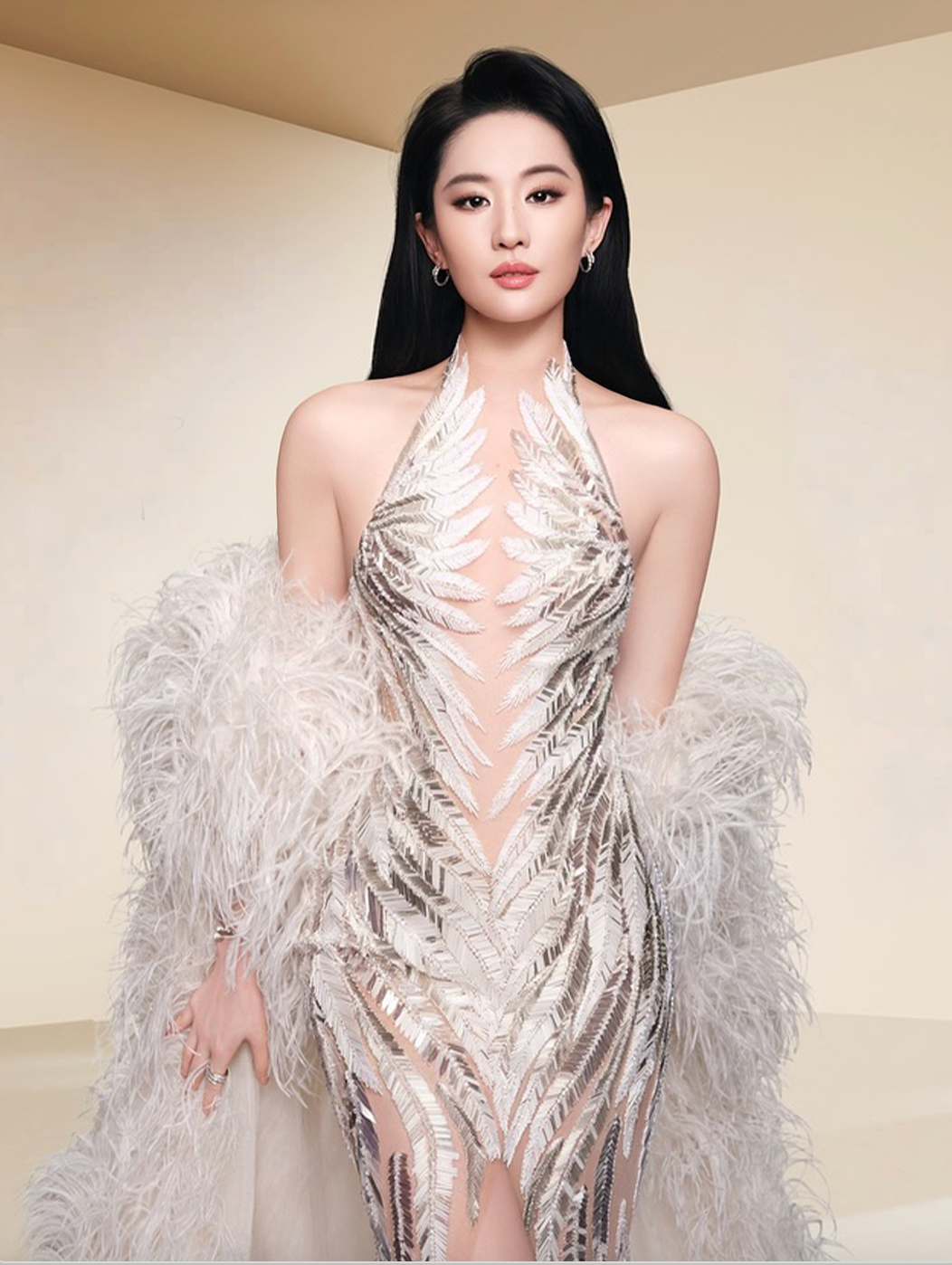 LIU YI FEI in LE THANH HOA