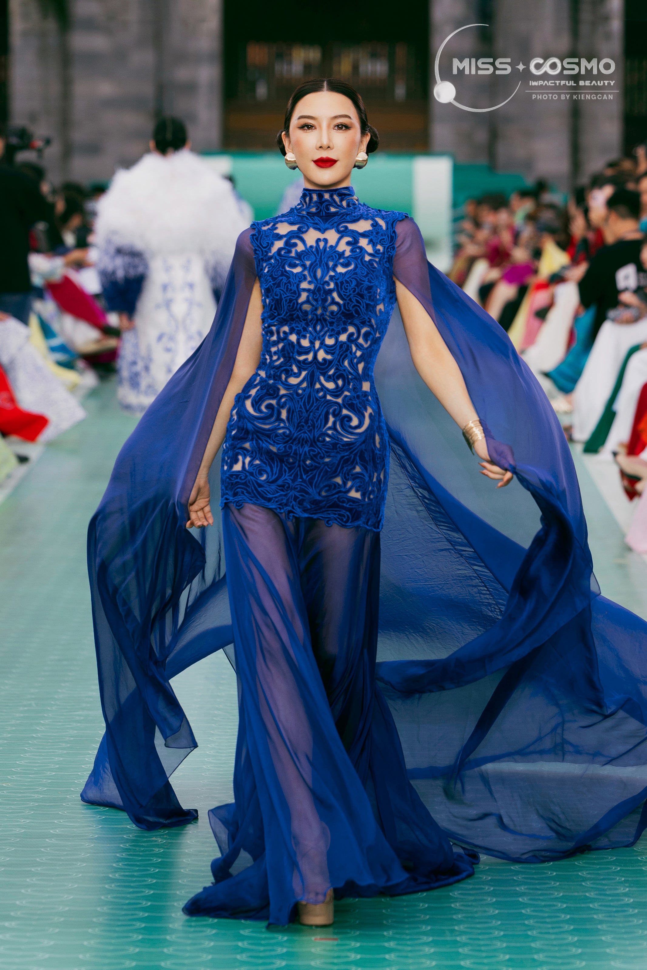 LOOK 51
