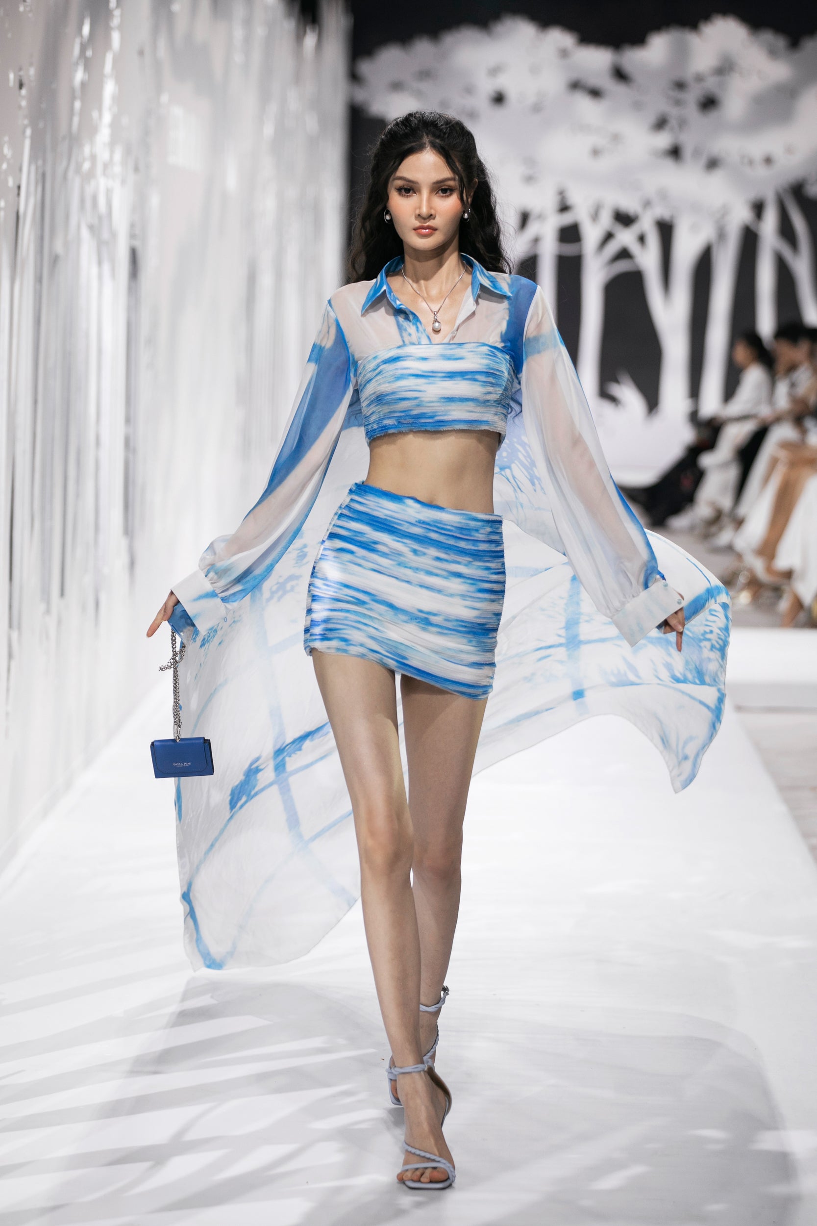 LOOK 71