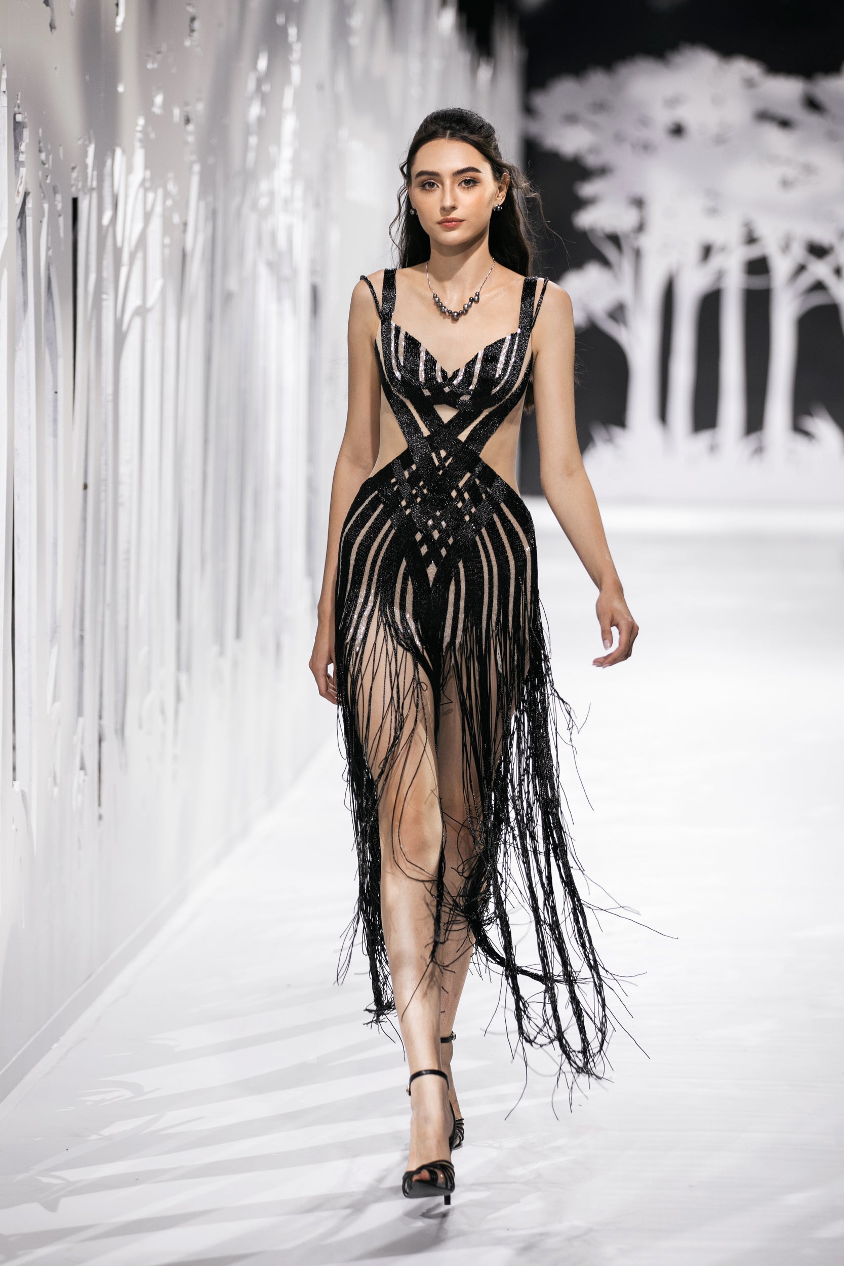 LOOK 73