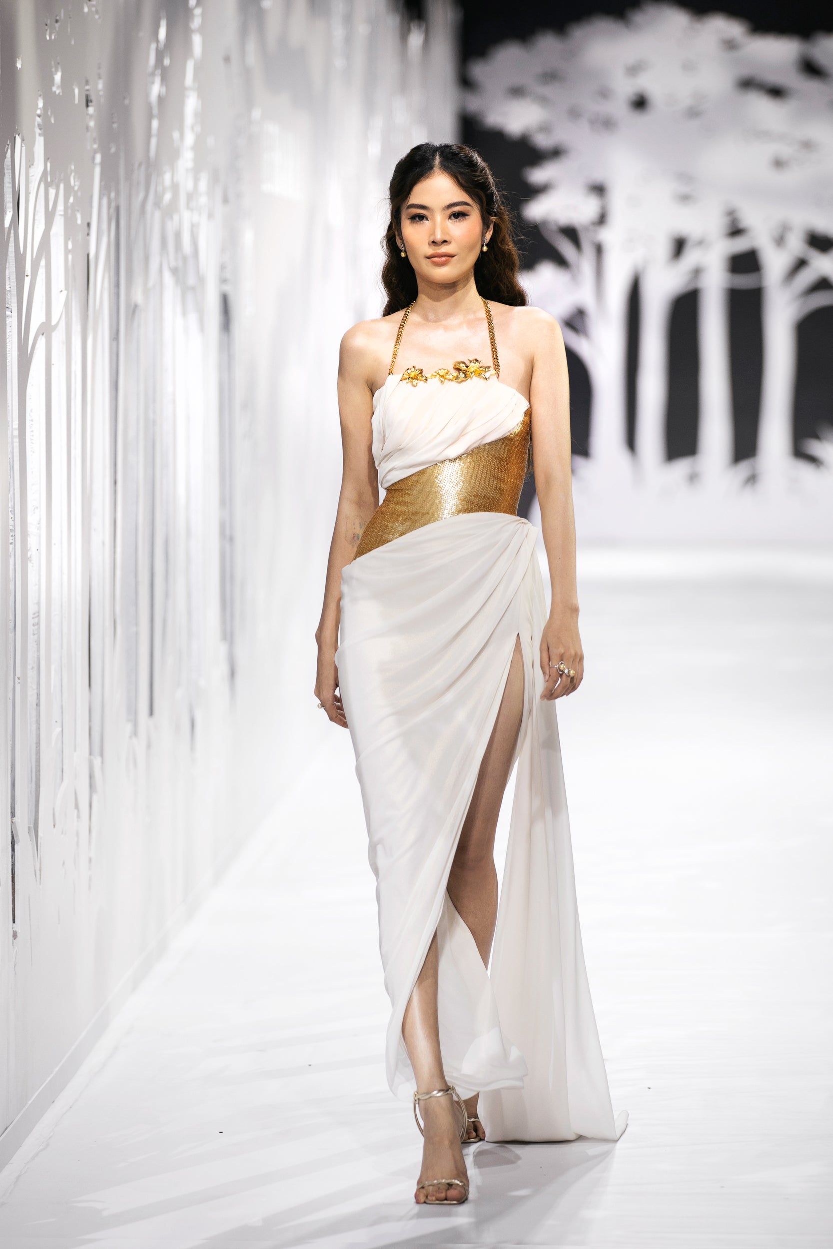 LOOK 76