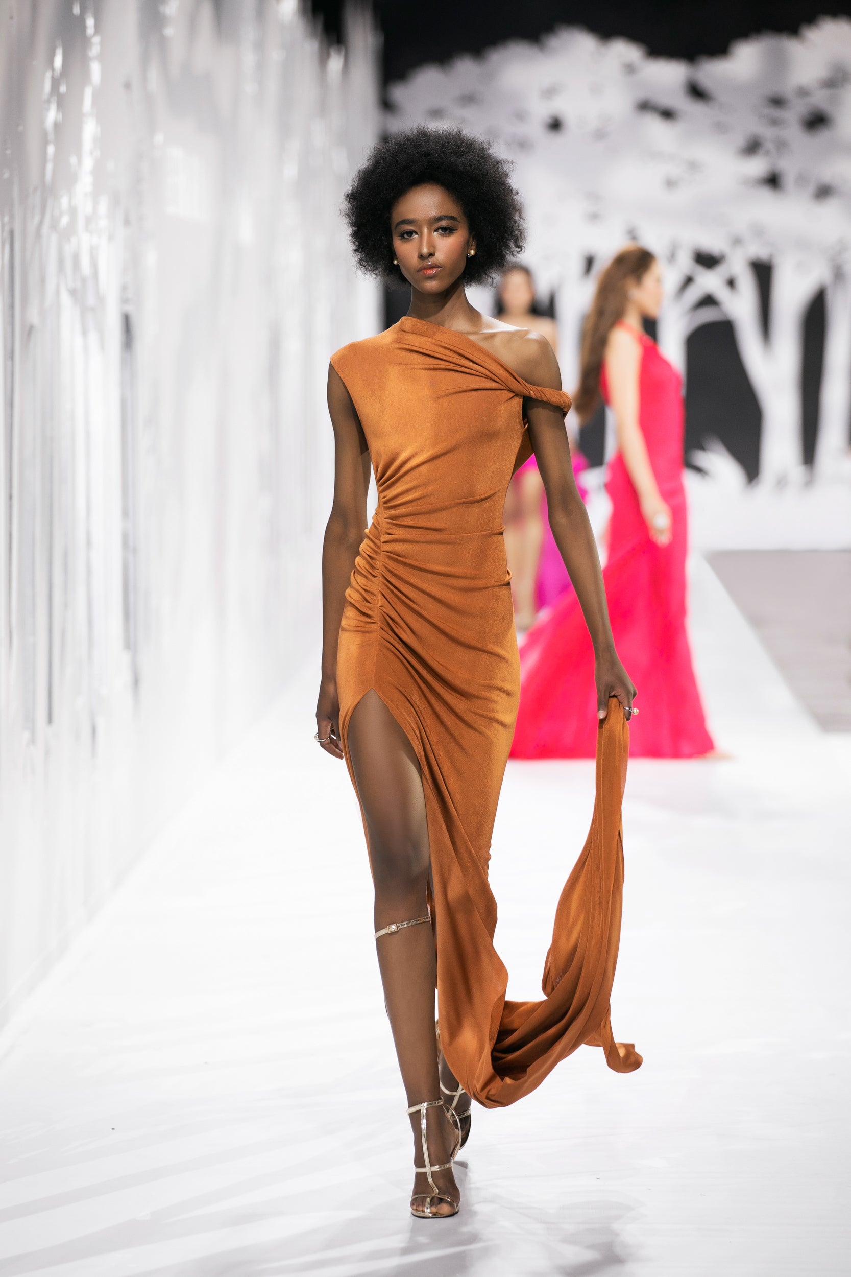LOOK 83