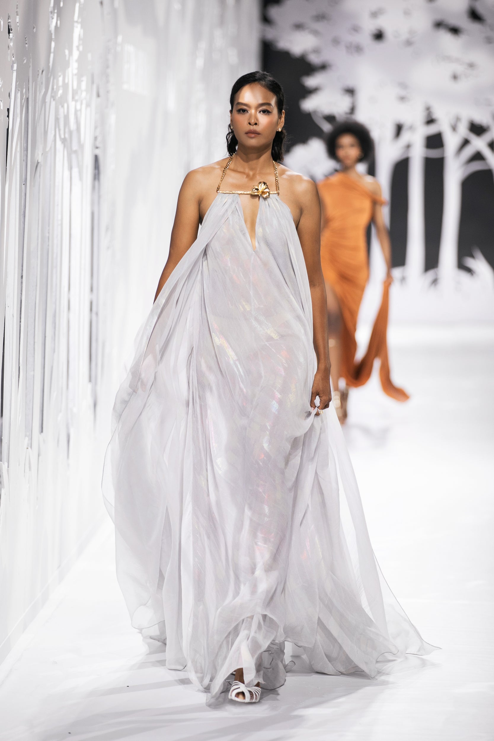 LOOK 85
