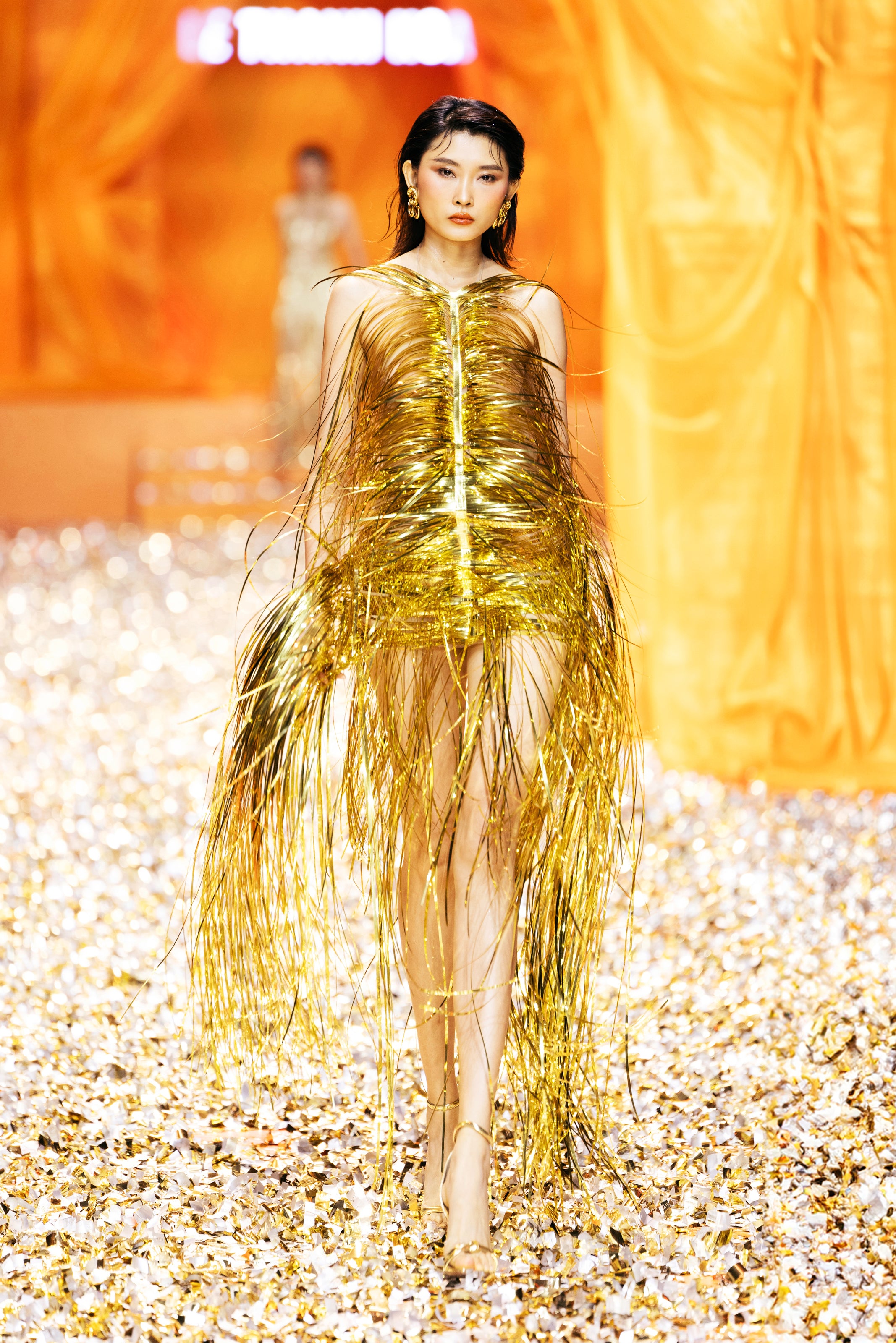 LOOK 51