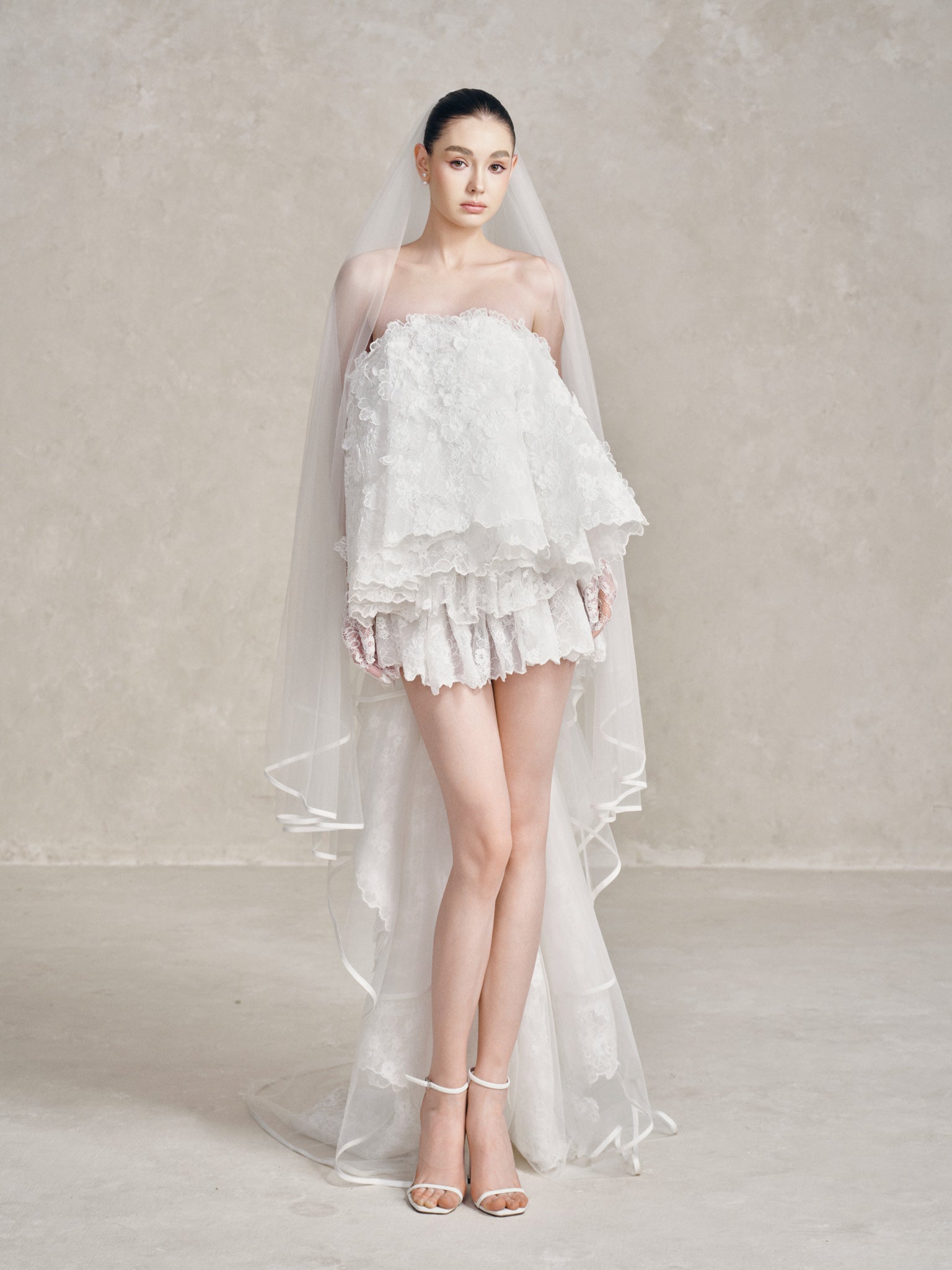 LOOK 08