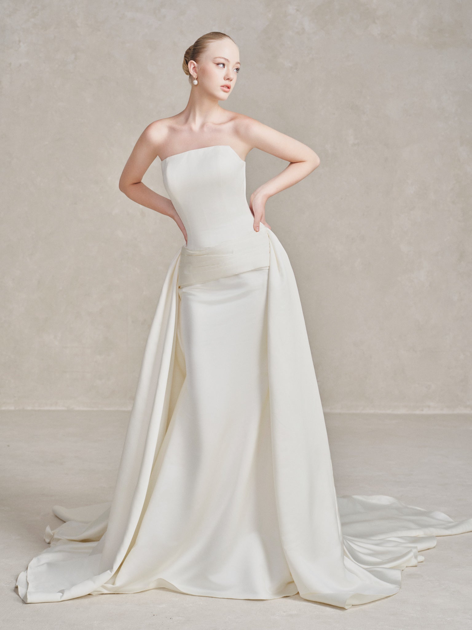 LOOK 17