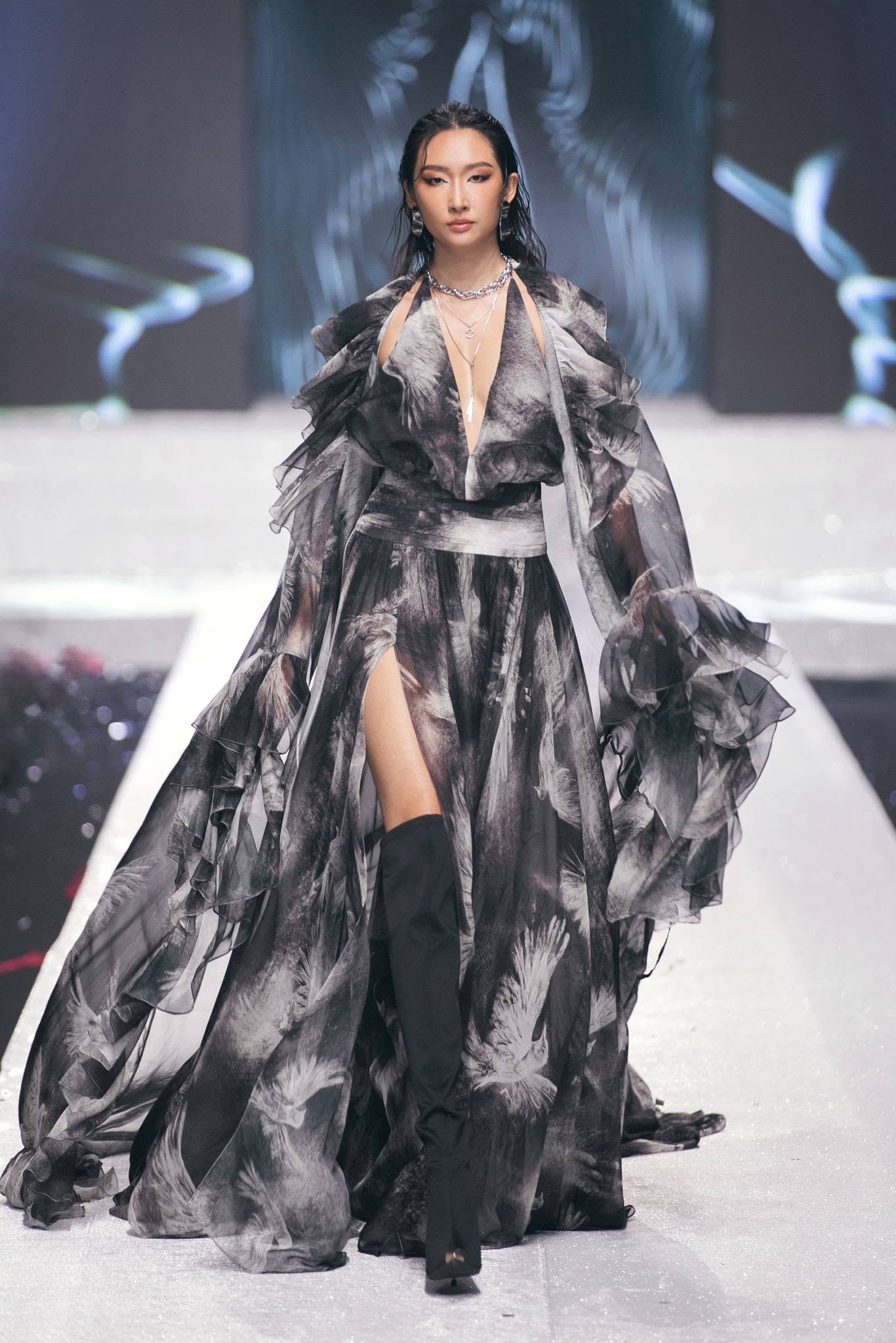 LOOK 25